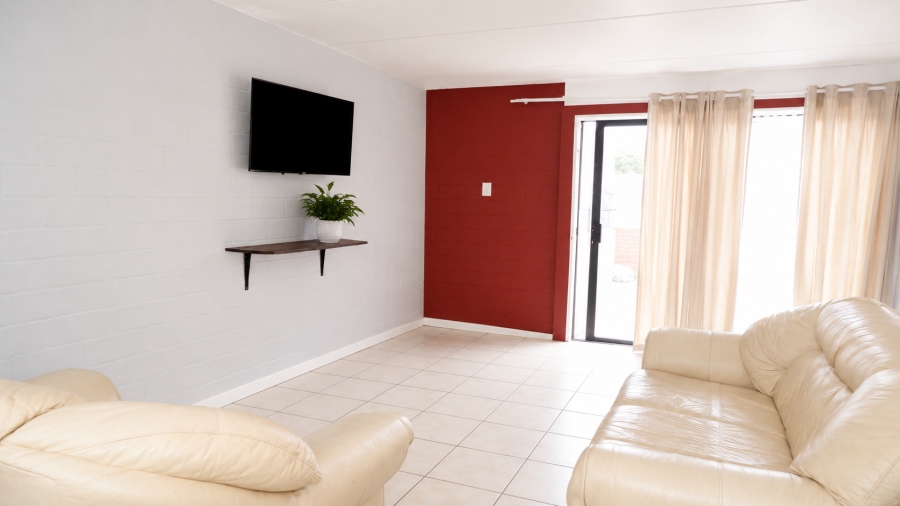 1 Bedroom Property for Sale in Wynberg Western Cape